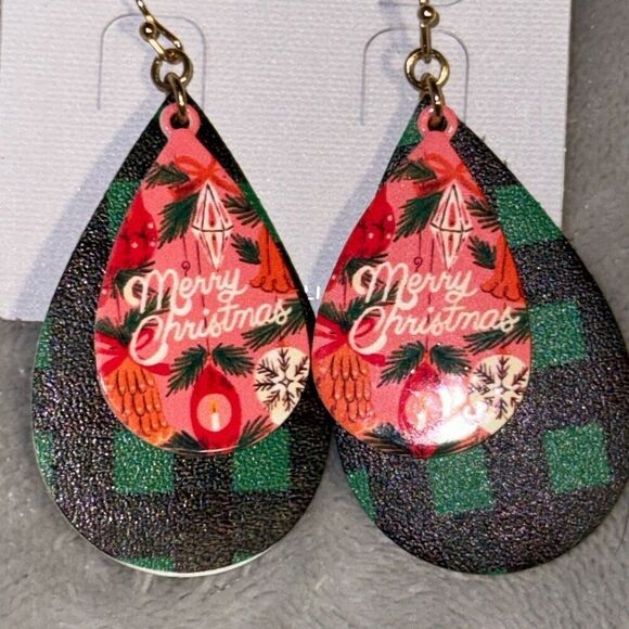 Christmas plaid Teardrop Earrings - Picture 3 of 5